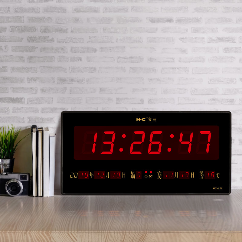 宏创led装饰墙挂钟数码万年历电子钟家用客厅钟表wall clock批发