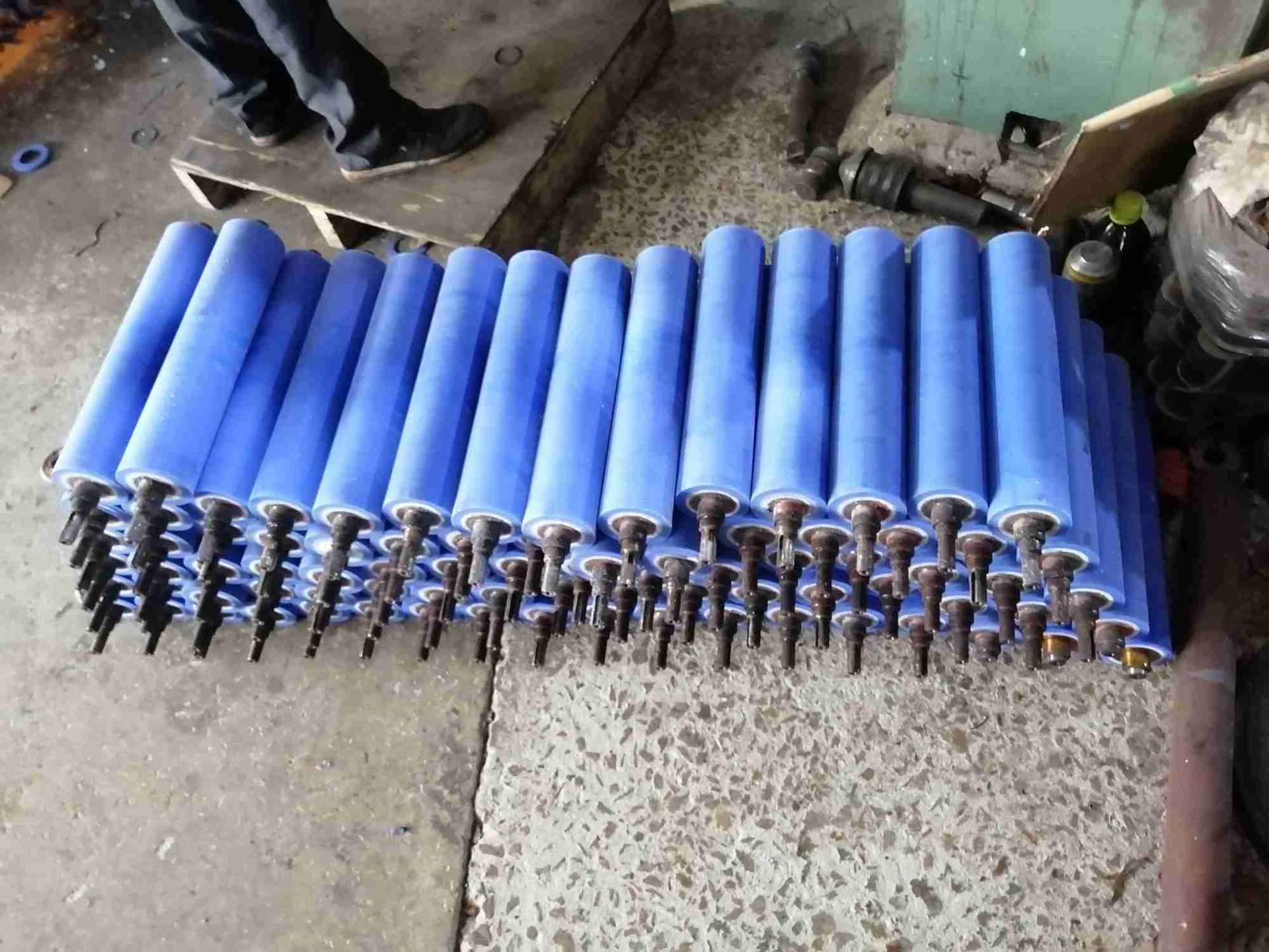 批发零售各种印刷胶辊,轮转机胶辊,耐油耐溶剂胶辊