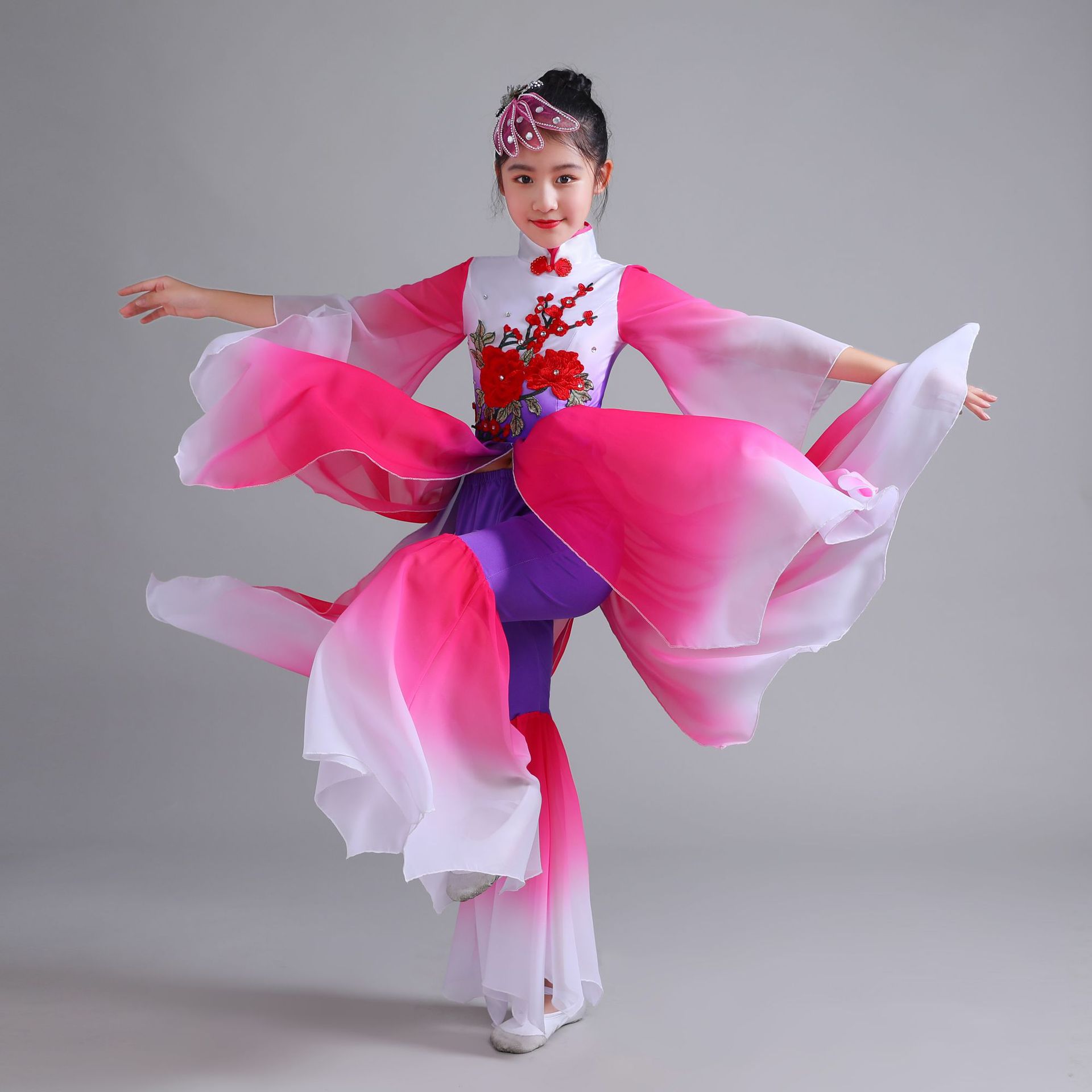 新款儿童古典舞演出服独舞女孩秧歌服喇叭袖伞舞扇舞爱莲说舞蹈服