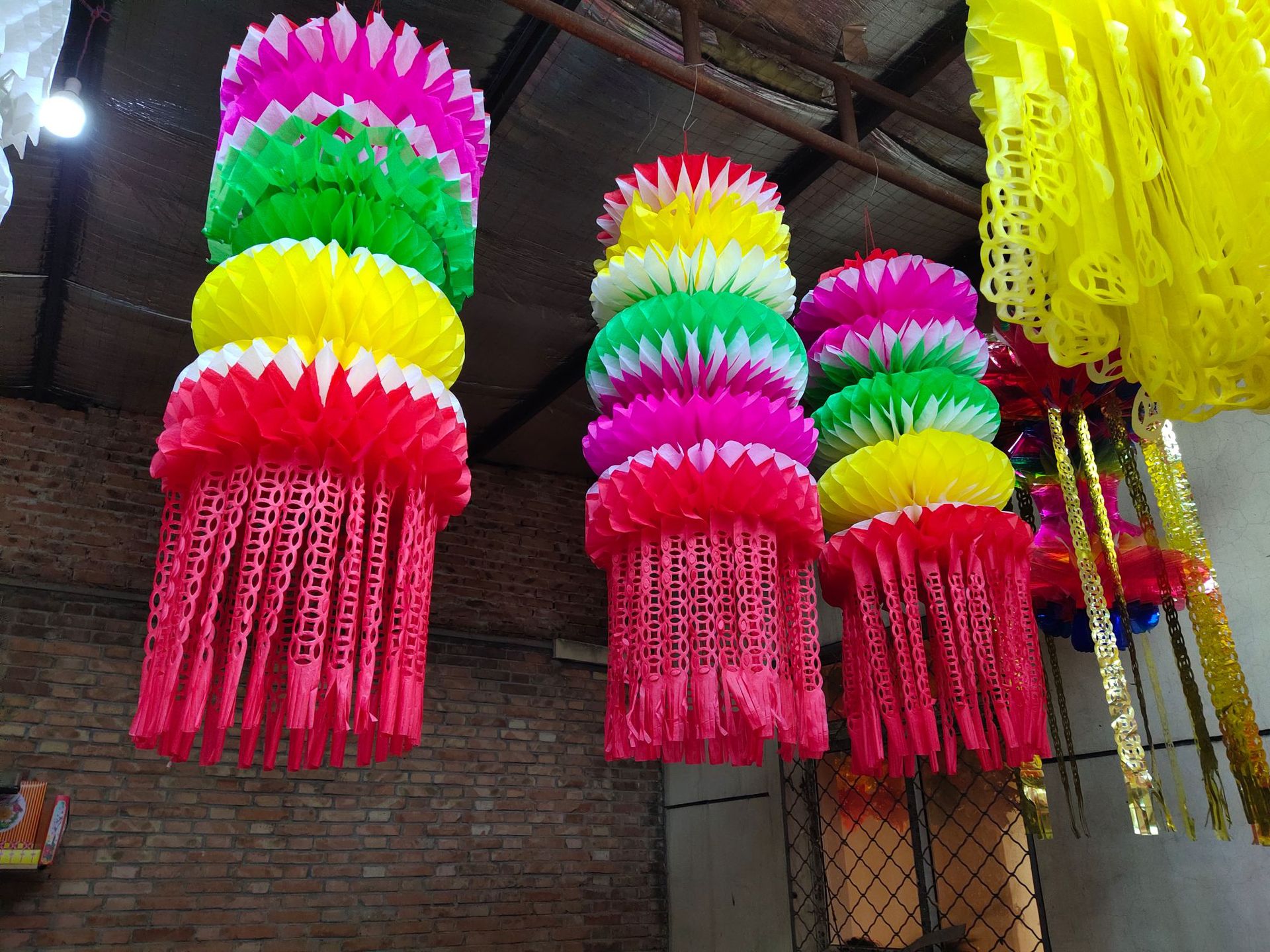 清明吊厂家批发清明祭祀拉花摇钱币多款可选量大优惠殡葬用品-报价