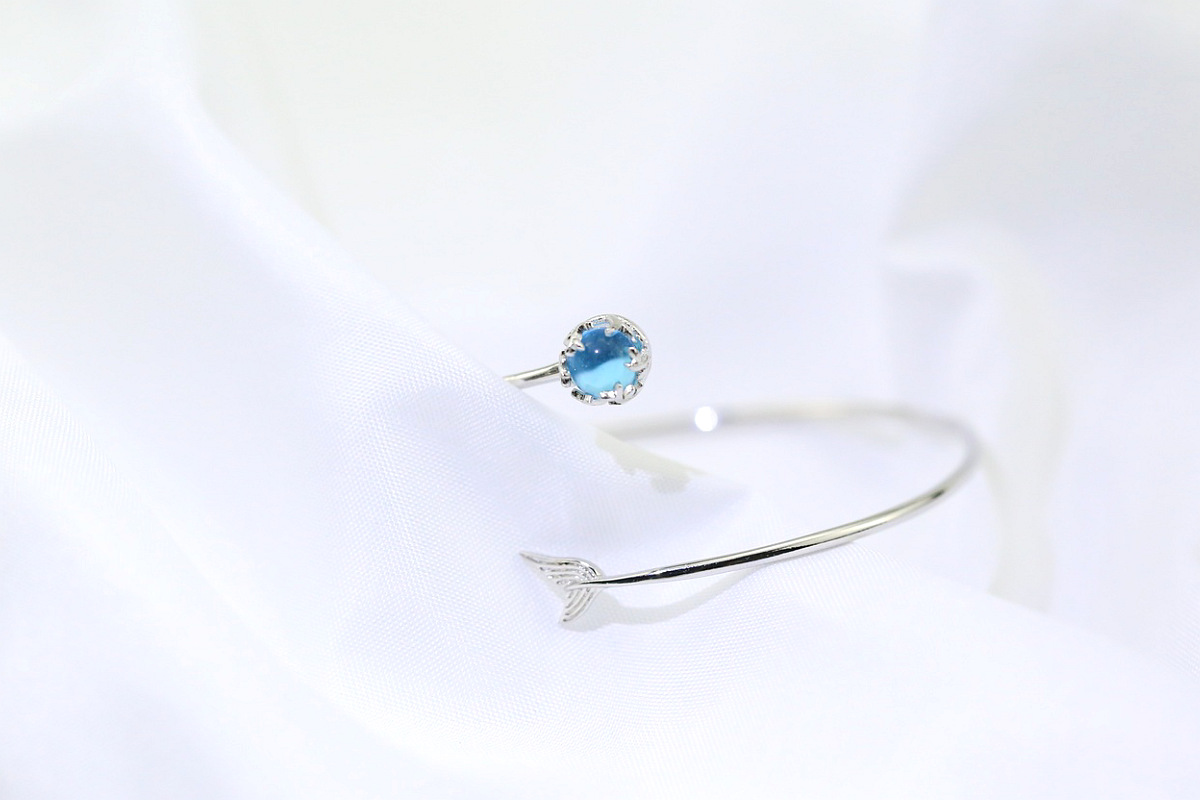 韩版女时尚人鱼的眼泪镯子手环开口可调节手饰蓝水晶时尚百搭饰品