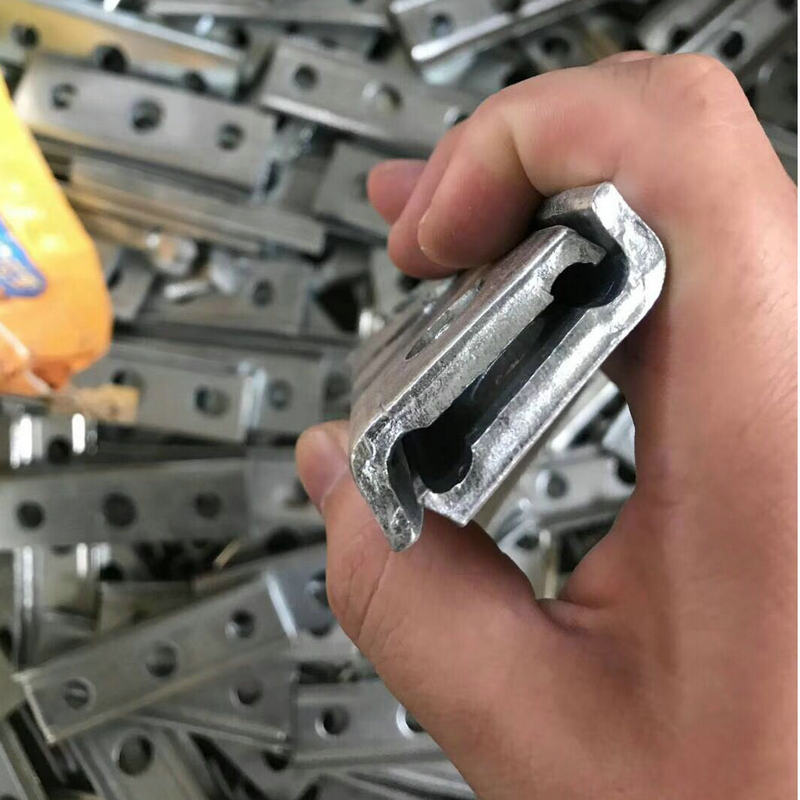 镀锌夹板 钢绞线紧固件 单槽夹板 通讯器材 三眼双槽夹板