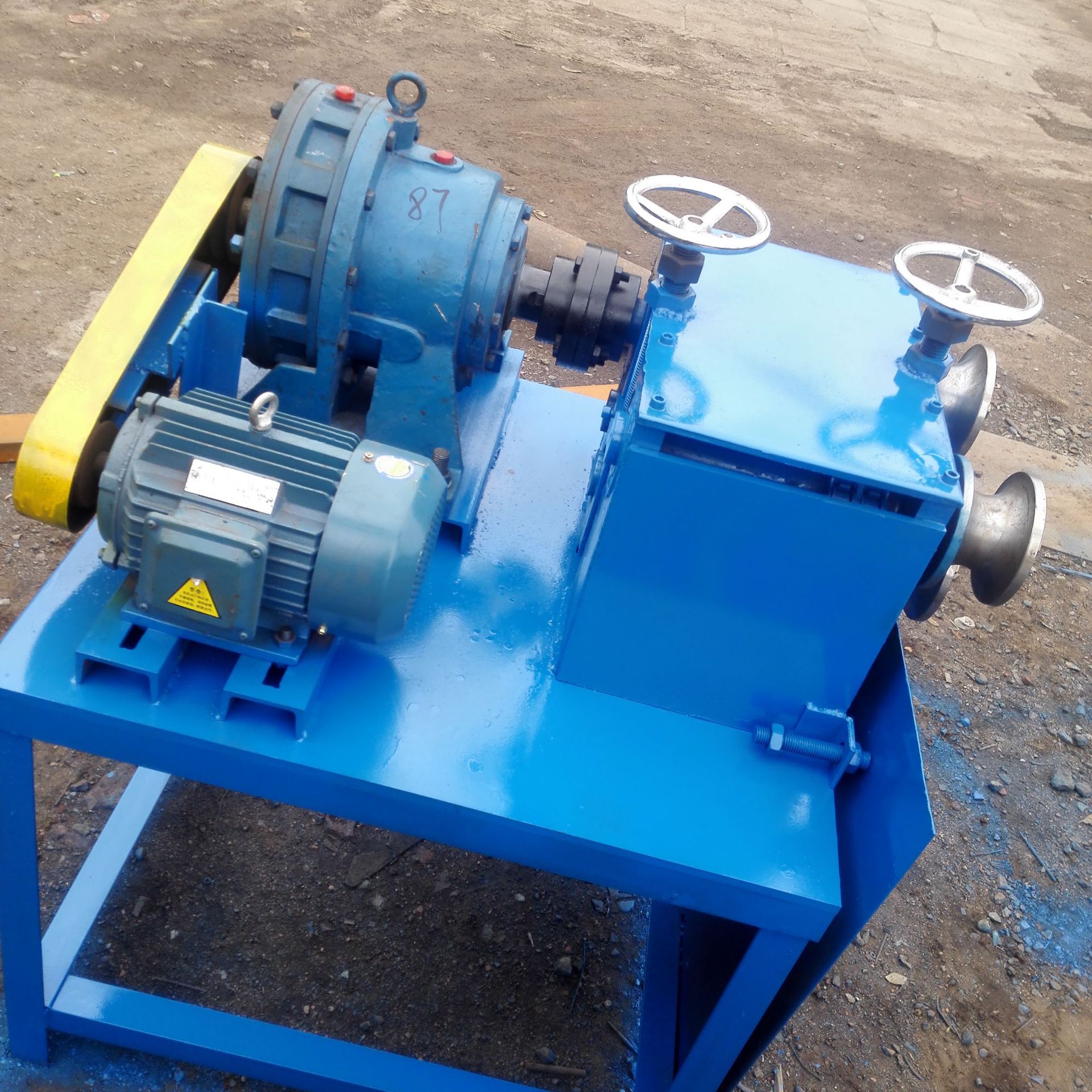 三轴立式型材弯曲机 螺旋管加工盘管机 换热器冷凝管加工盘圈机