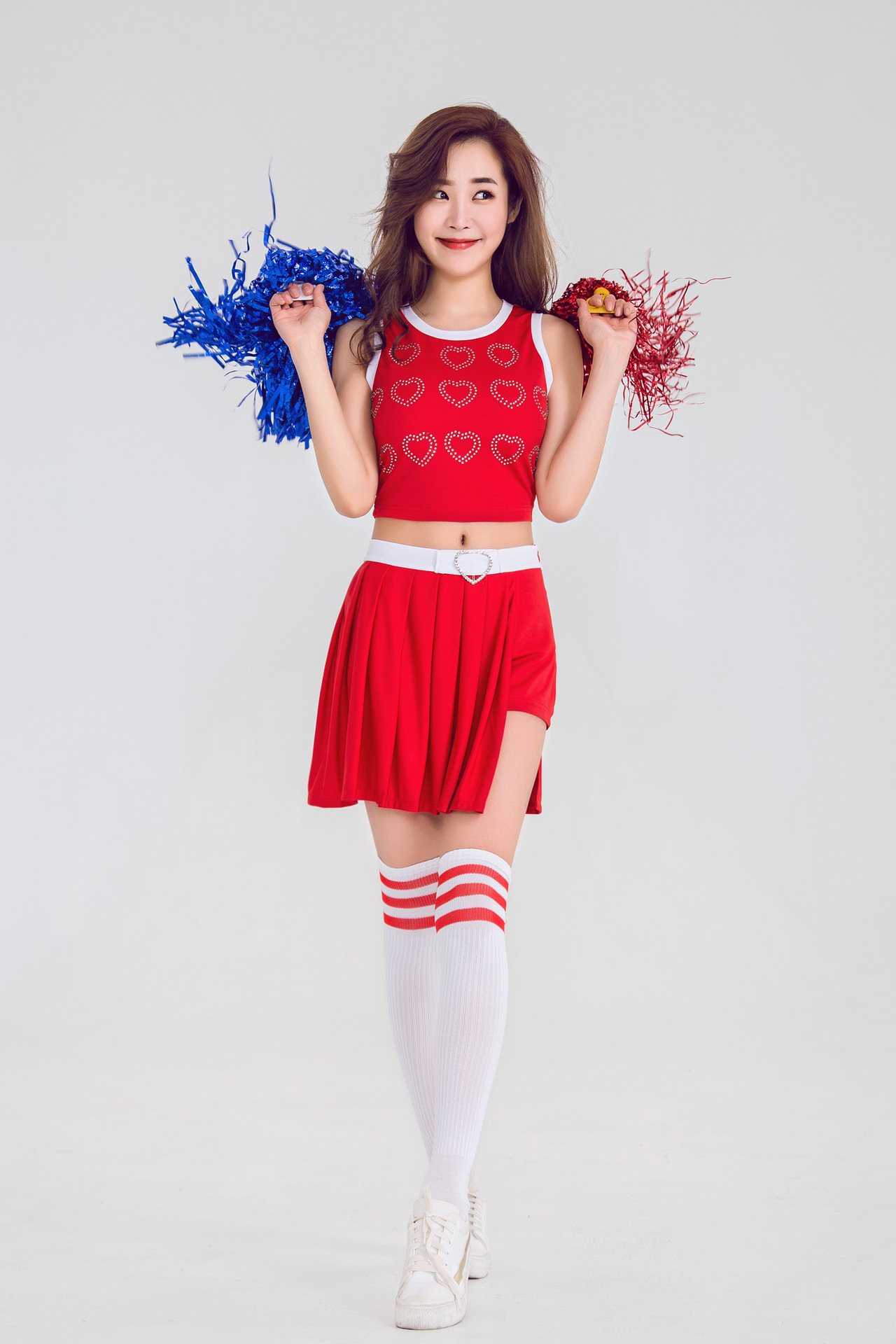 2019啦啦队健美操广场舞服装团体演出服红色少女百褶裙装舞台表演