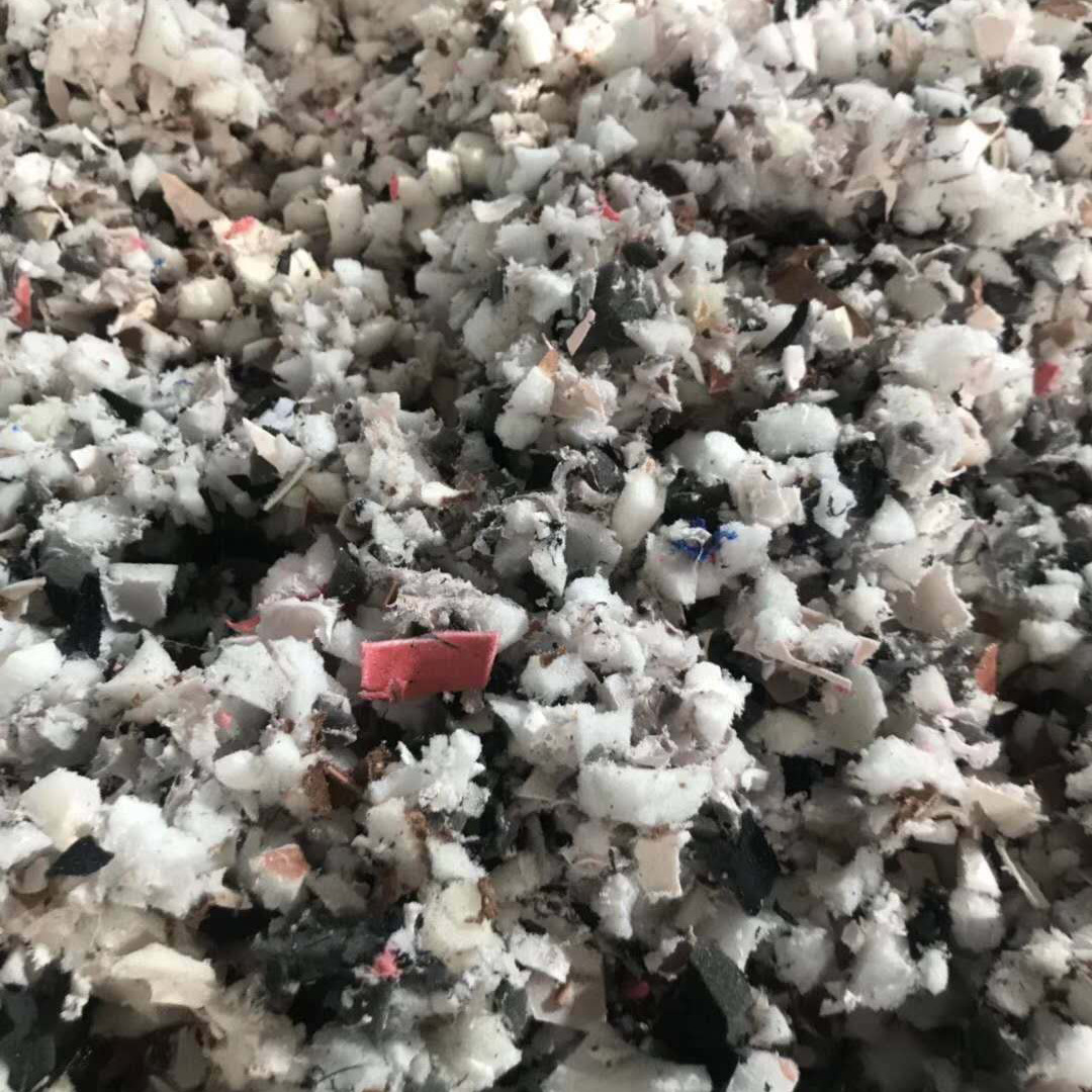 【厂家】玩具填充带布碎海绵 压缩打包新料少量皮无杂质 出口