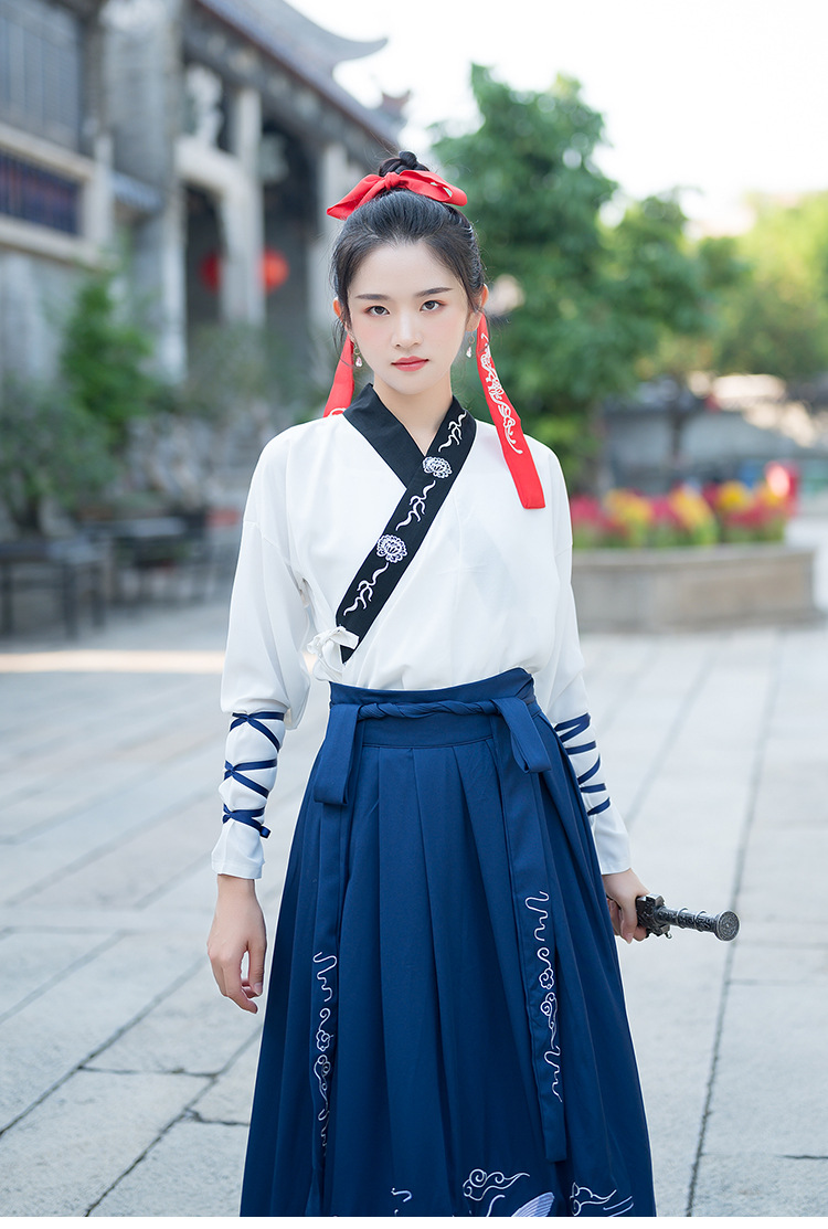 5882鹤归原创汉服女绣花交领长袖武侠风大氅情侣装大码学生服团服