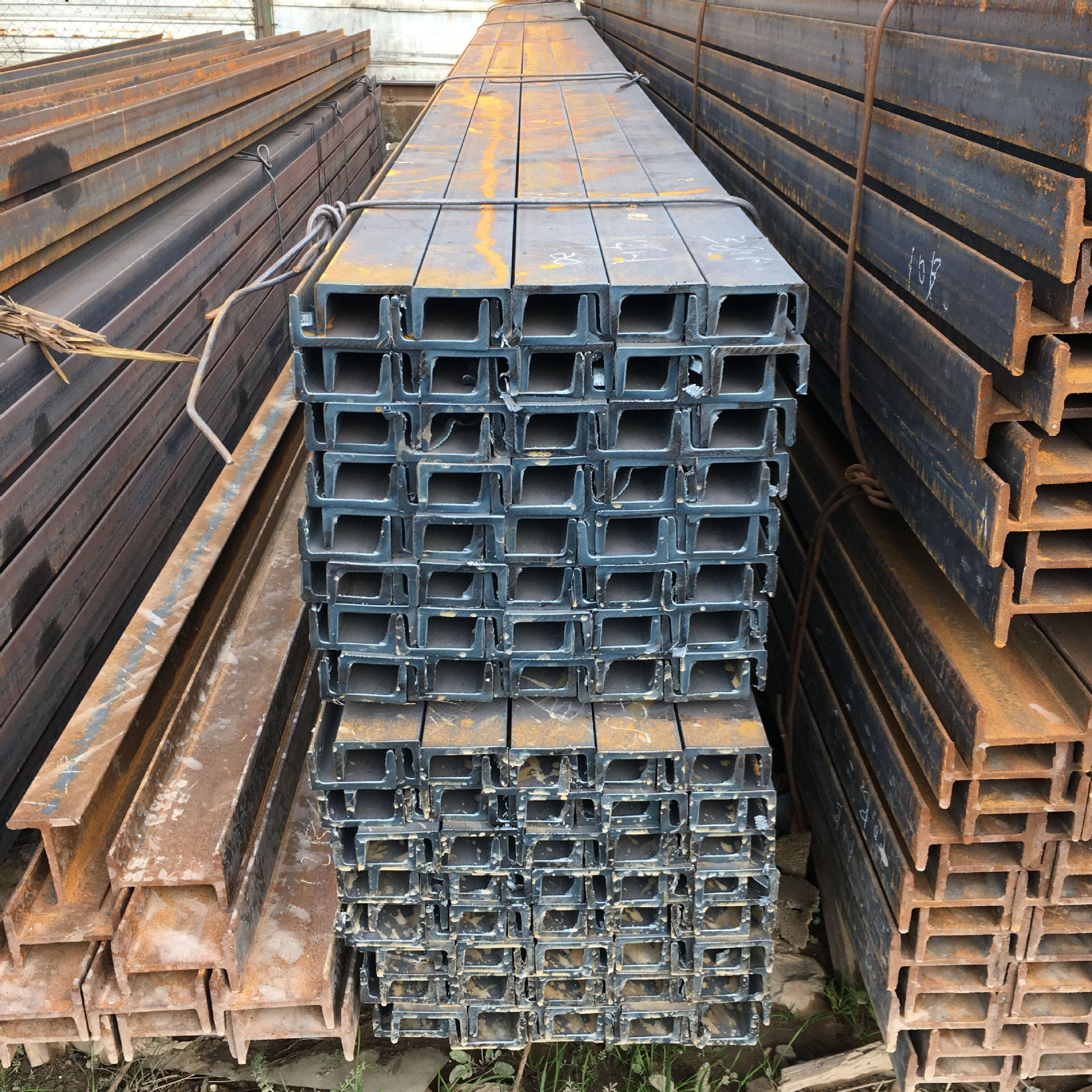 热镀锌u型q235b型槽钢 5# 6.3# 8# 10# 12# 14#钢材 零切定制