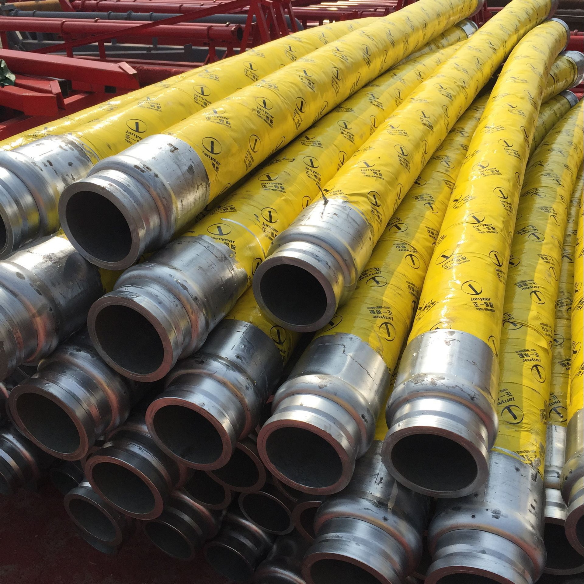 泵车胶管 四层钢丝高压软管 输送泵橡胶软管 桩基橡胶泵管弯头