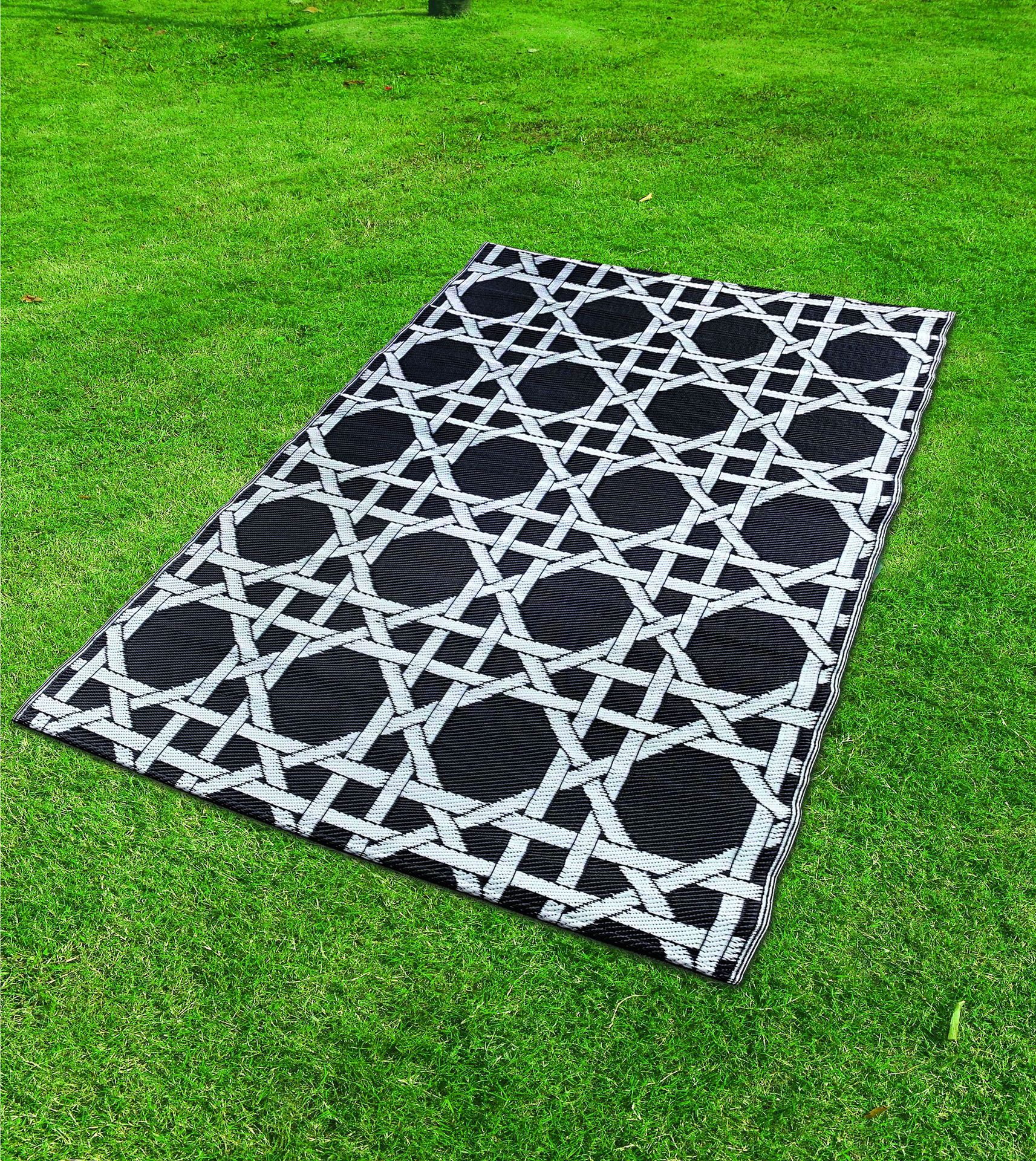 厂家供应庭院地垫pp管塑料编织花园户外毯防老化定制批发野餐垫