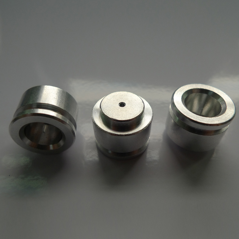 定制不锈钢仪表喷嘴 自动车床件加工 铜螺丝 小五金车削件