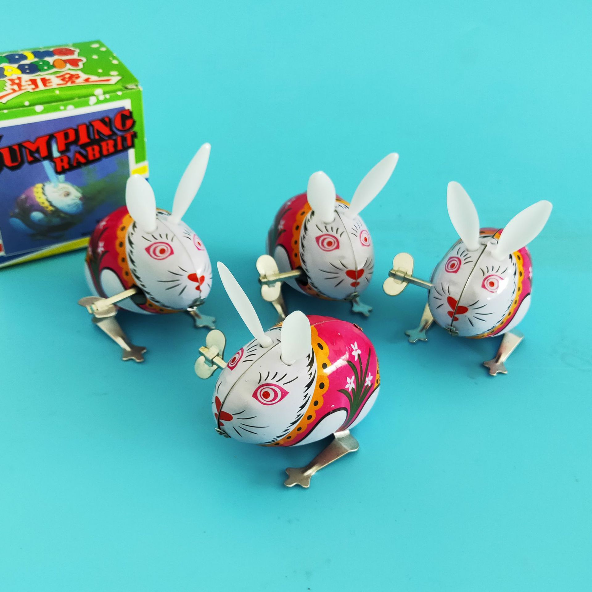地摊儿童上链铁皮兔子跳跳兔玩具 铁皮怀旧复古经典80后玩具批发