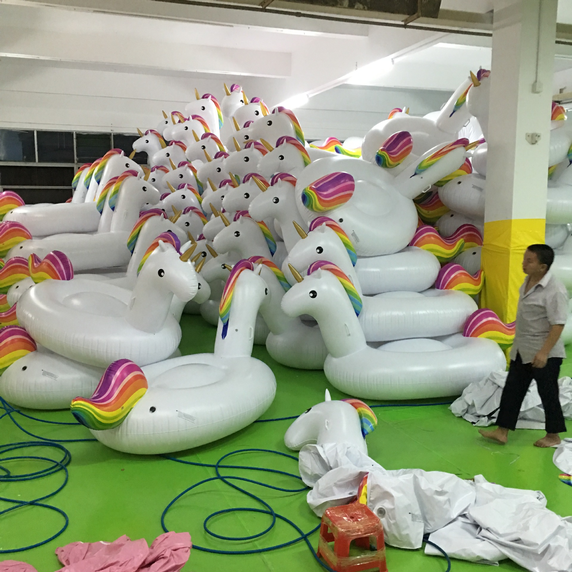 pvc充气坐骑充气独角兽座椅 翅膀泳圈茄子蝴蝶座圈玩具一件代发