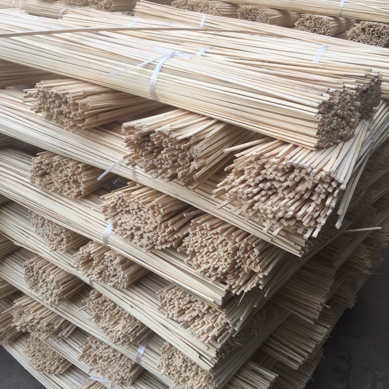 花圈用竹条458毫米155米长竹片花圈骨架竹条