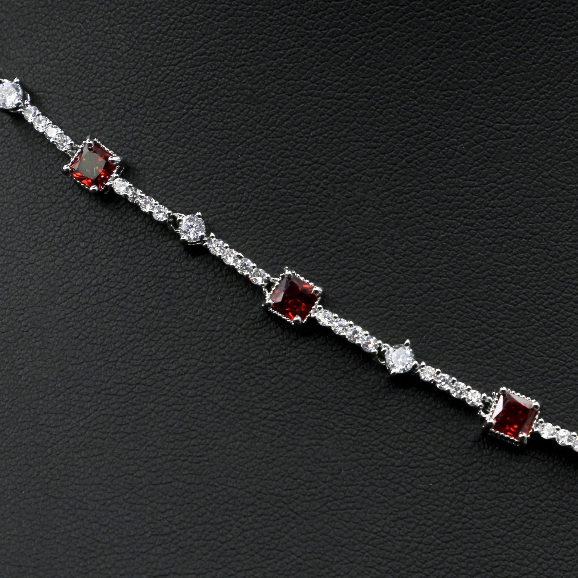 新娘饰品高贵复古优雅型项链耳环套装主持宴会年会手链配饰首饰