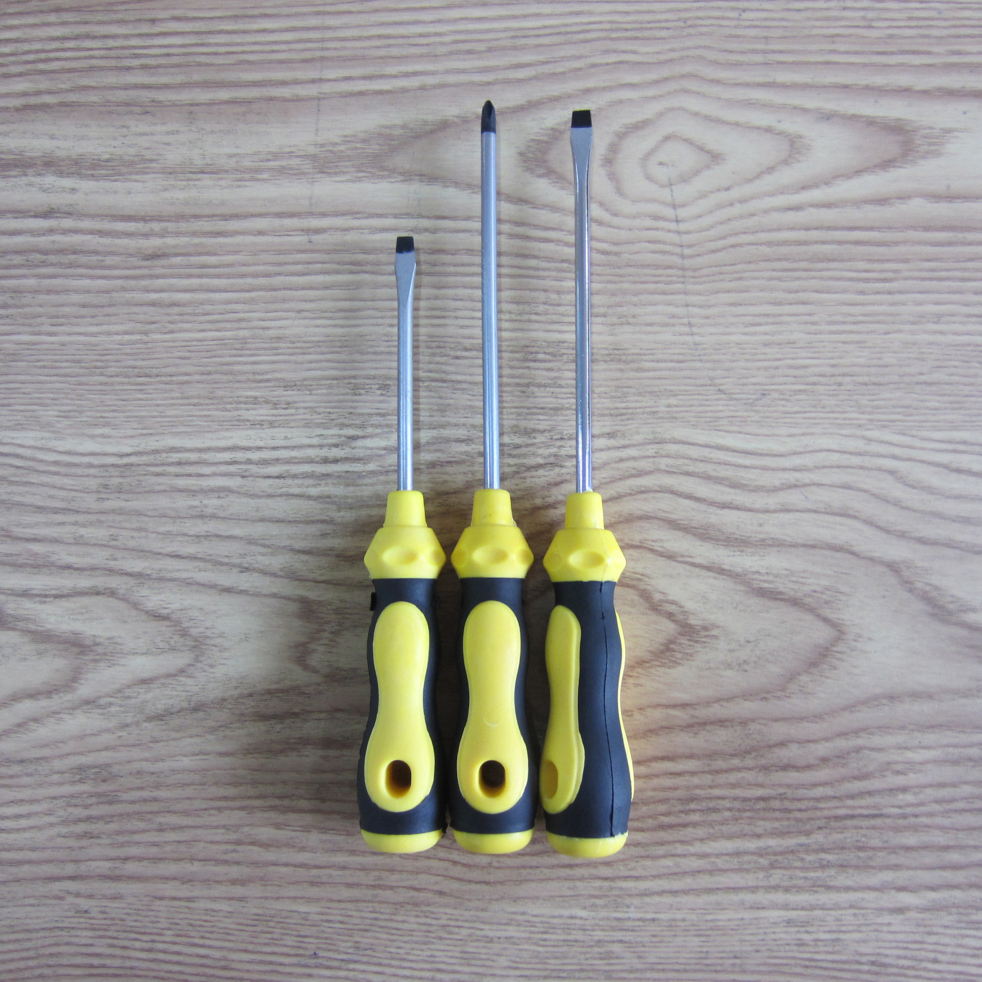 梅花平头起子 改锥起子螺丝刀.一盒24支