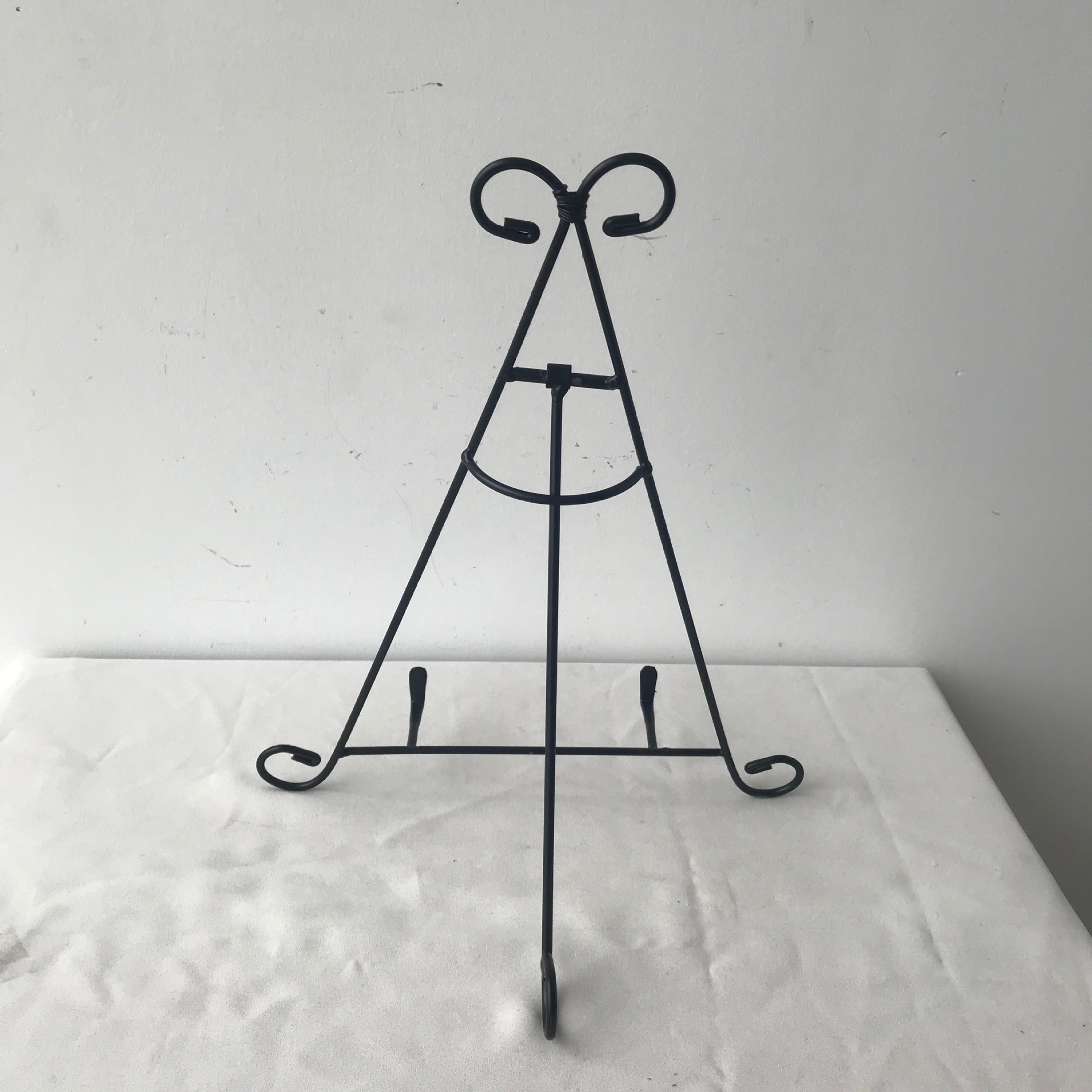 铁艺创意北欧三角支架家居寝室酒吧照片杂货支架作品支架电脑支架
