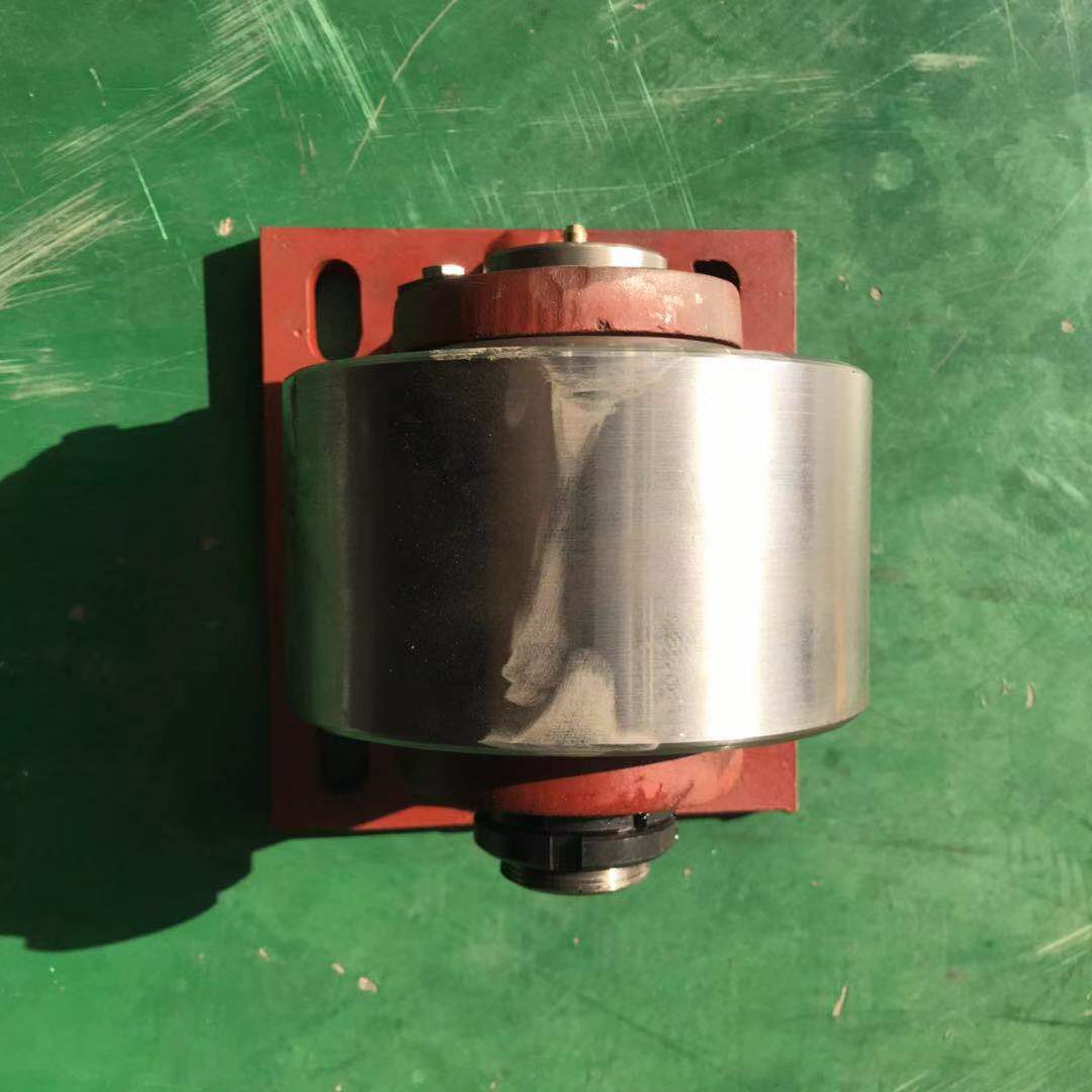 搅拌车配件托轮水泥混凝土罐车豪沃星马欧曼三一中联拖轮滚轮总成