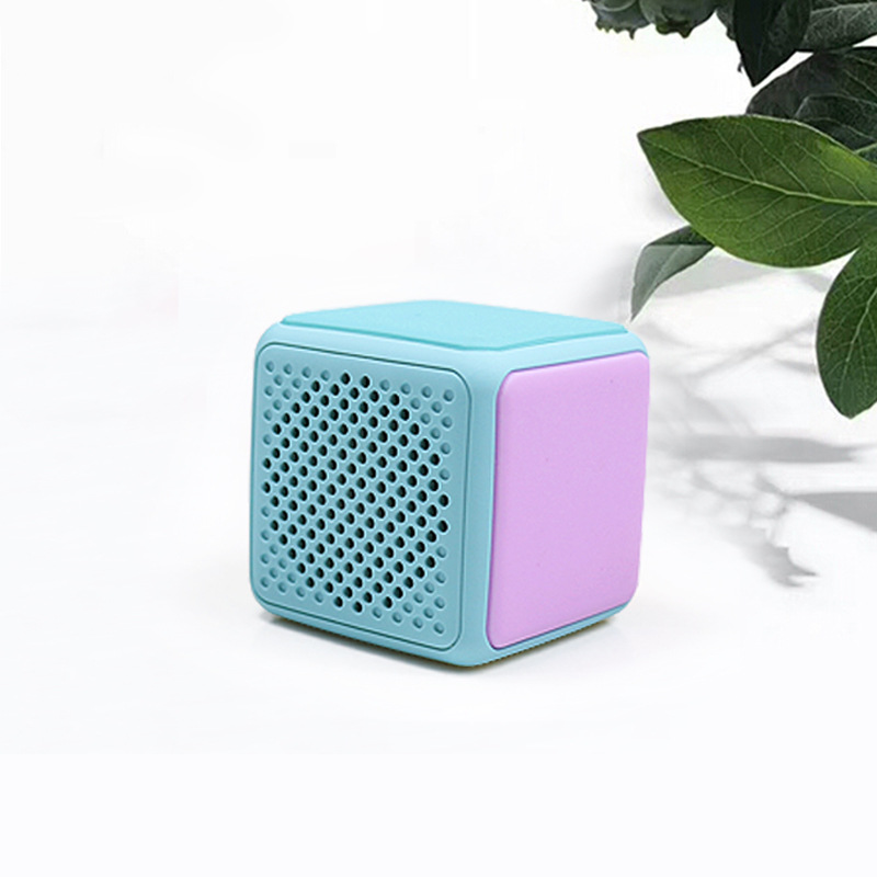 新款无线迷你蓝牙小音响 创意手机低音炮马卡龙色正方形魔方音箱