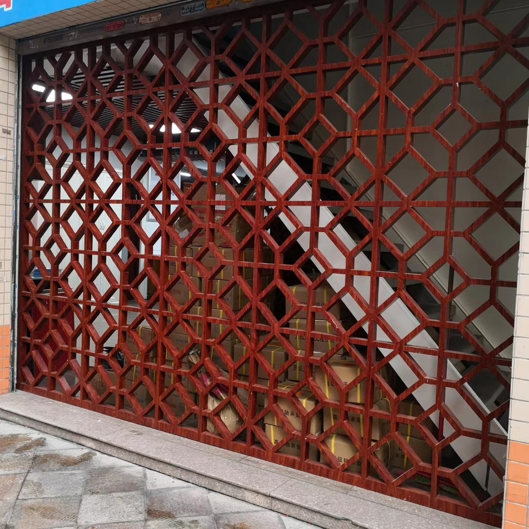 红色铝窗花方管焊接铝花格艺术缕空雕刻花板室内隔断墙
