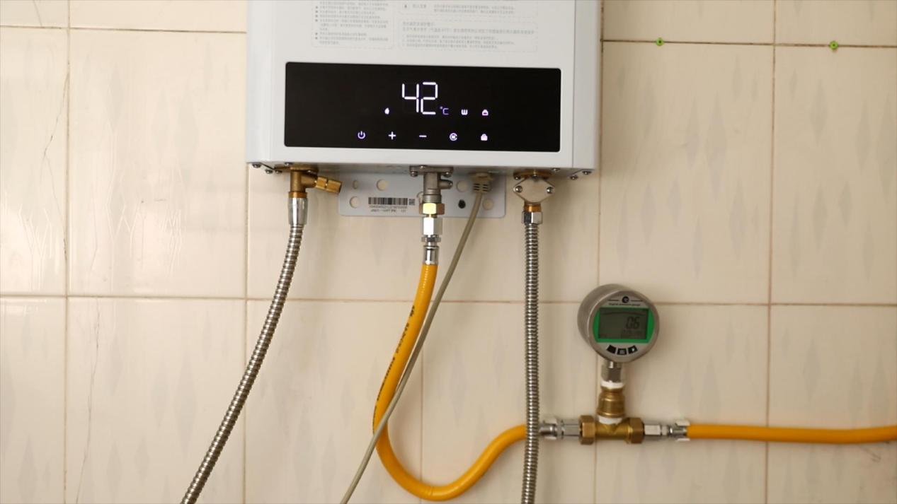 方太热水器新品1509t为你处理使用热水器七大尴尬场景