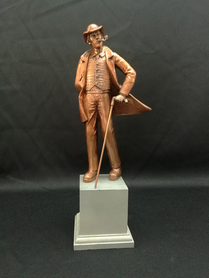 耀强福尔摩斯人物雕塑像 锌合金浇铸创意工艺品办公室风水摆件