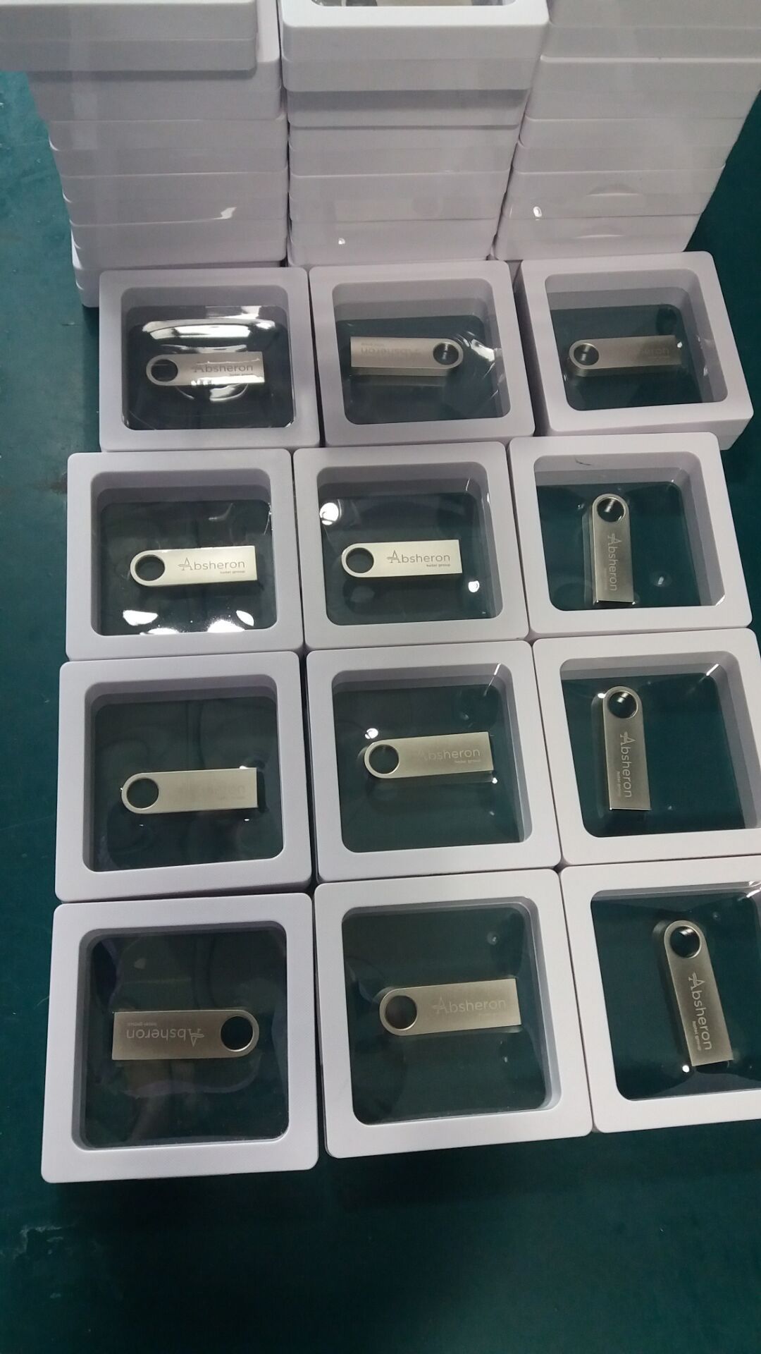 u盘技术参数: &uml;       采用2.0接口; &uml