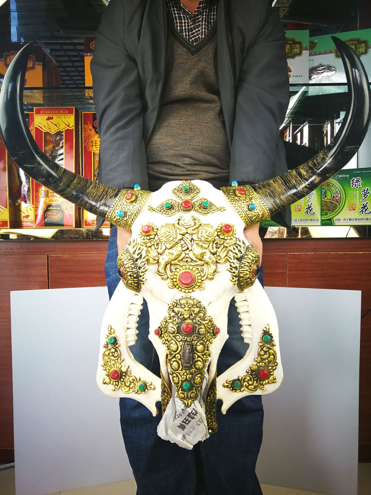 牦牛头骨装饰品 真牛羊头骨标本 手工包铜牦牛头骨装饰壁挂摆件