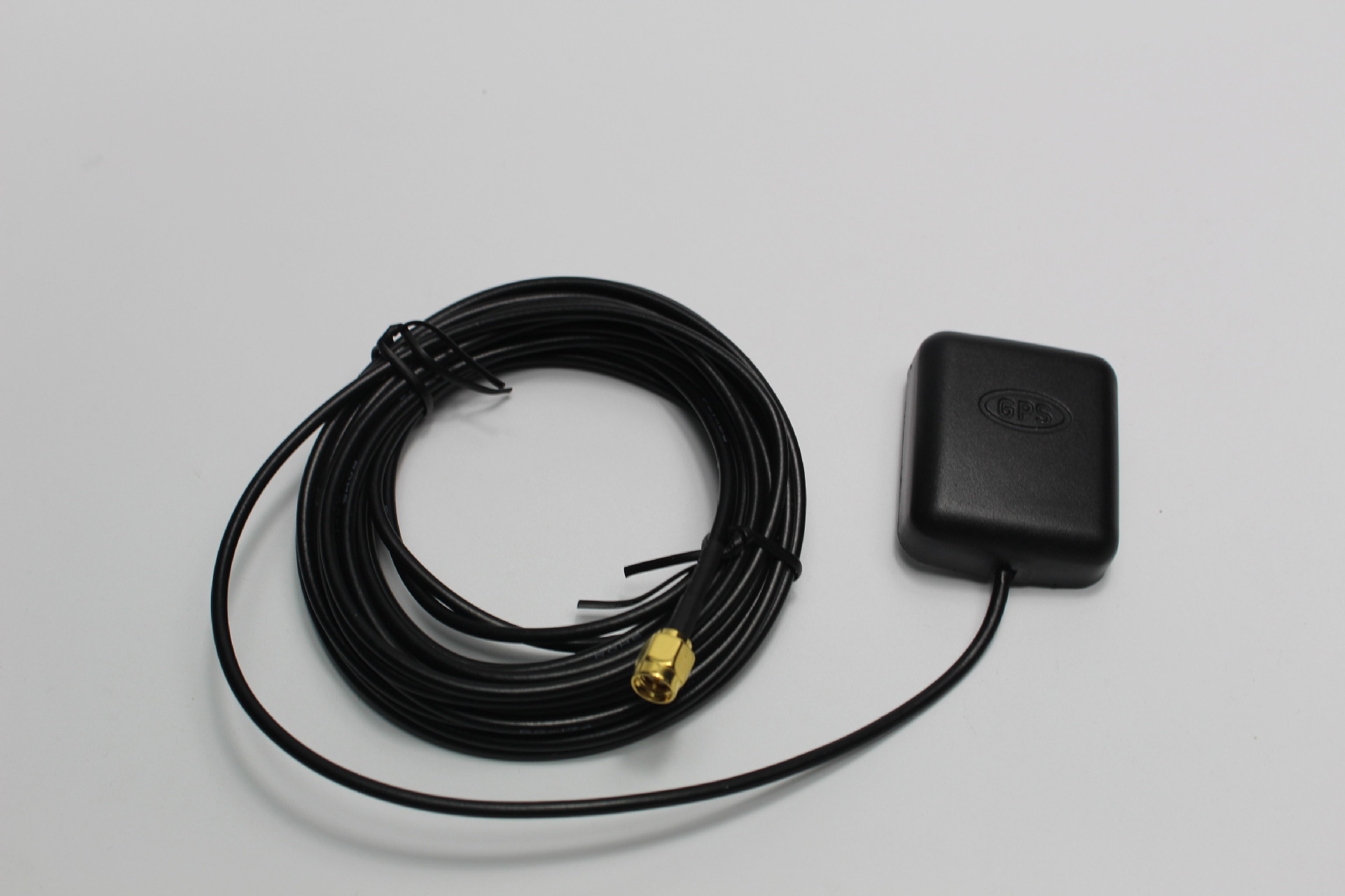 ant-1575r gps汽车天线 gps信号转发器天线 放大器天线 sma接口