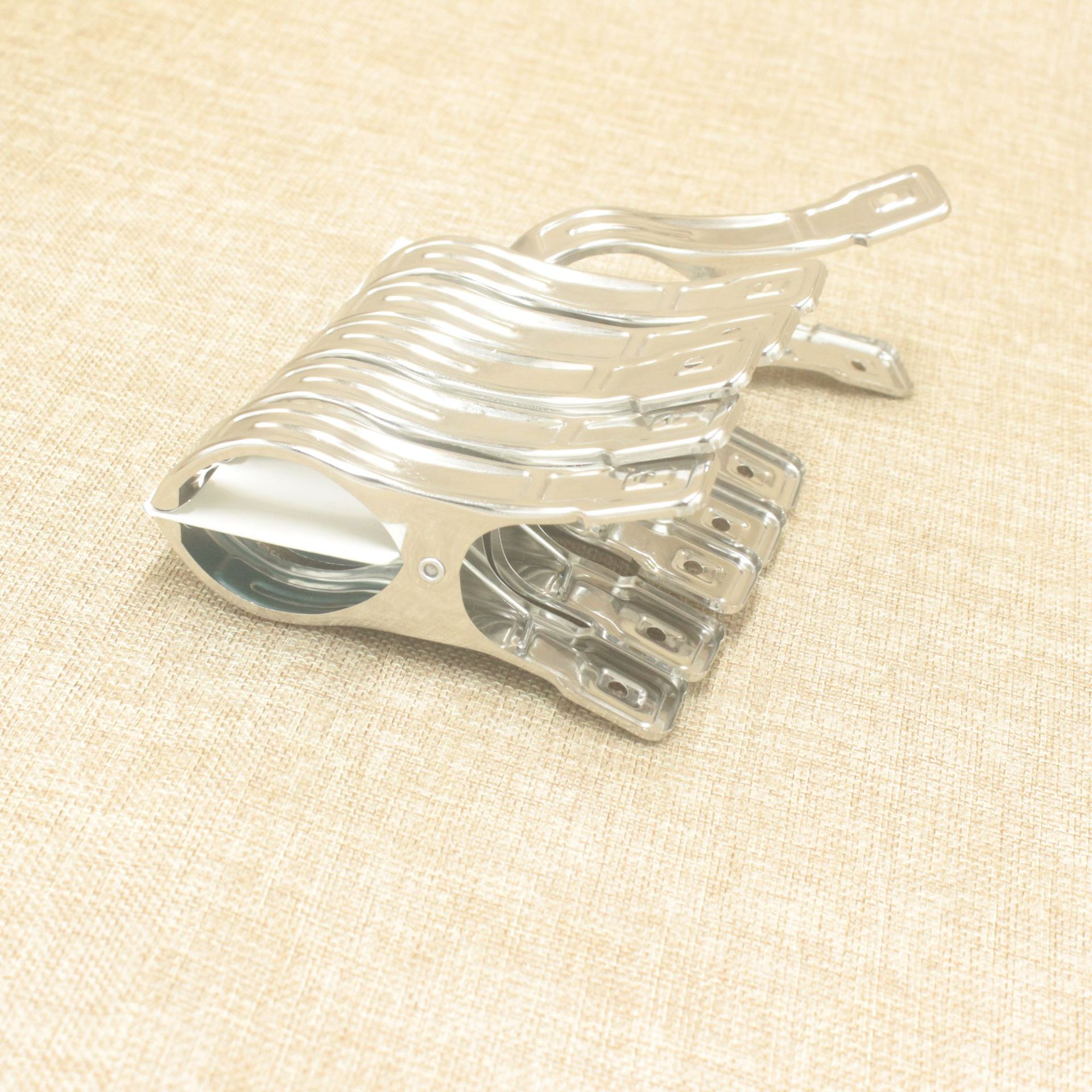 无磁不锈钢晾衣夹子防风夹子金属晾晒夹袜子衣服裤夹子大号被夹