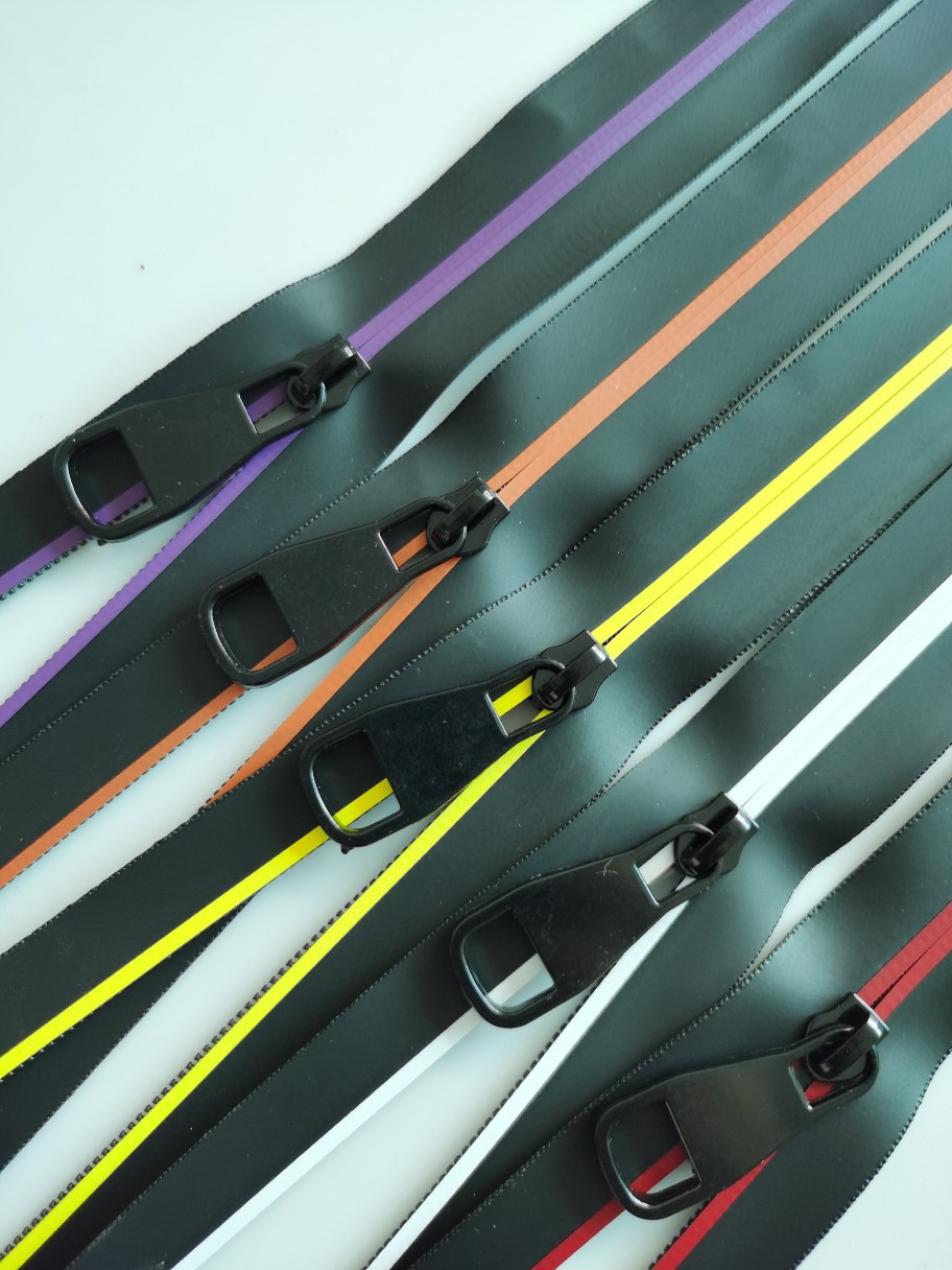 尼龙防水拉链 5号防水韩版 tpu印花彩色条拉链 箱包 服装拉链定做