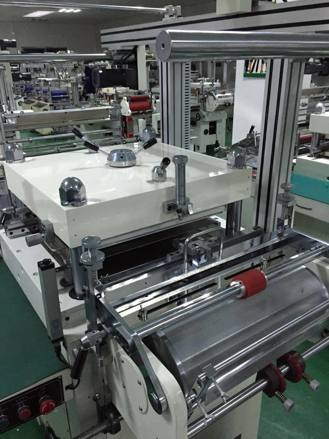 ha-450数控多功能单座模切机