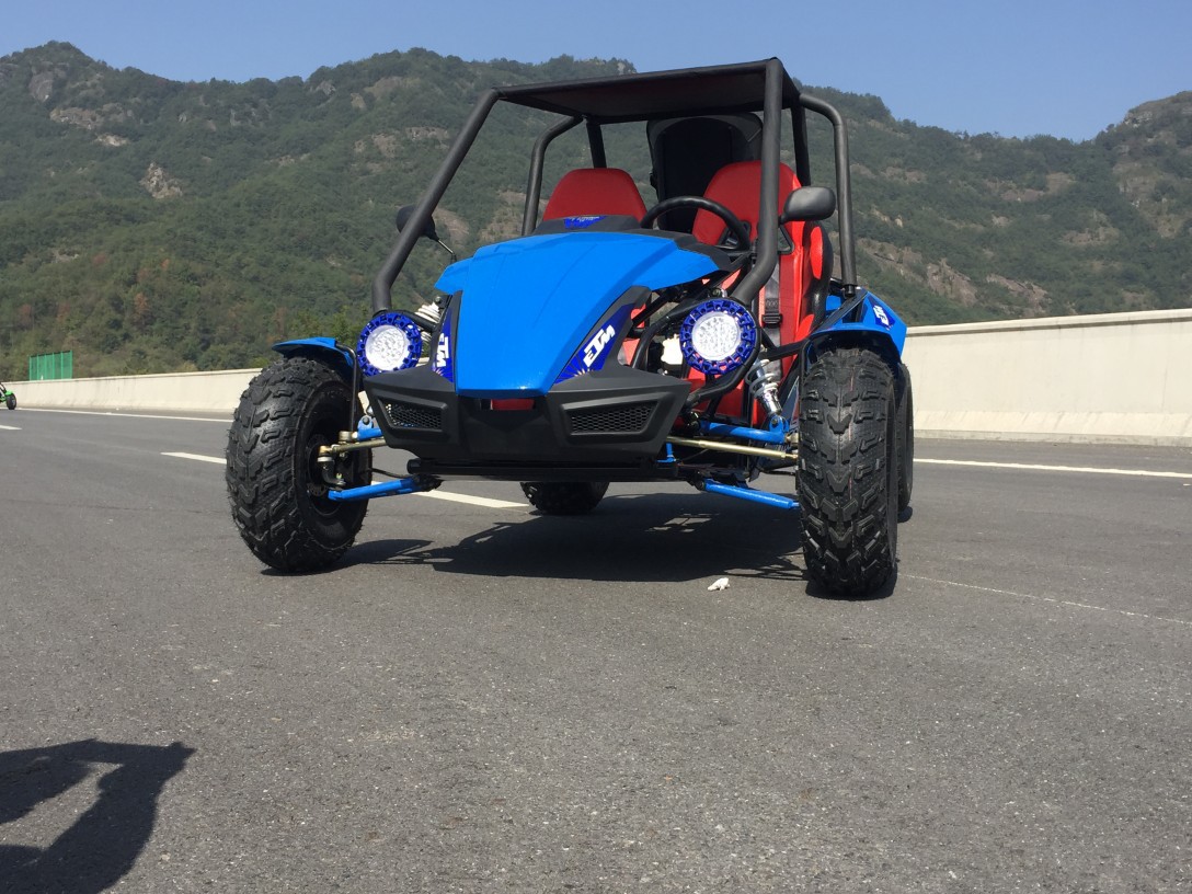 厂家直销150cc成人大型四驱方向盘沙滩车巴吉赛车摩托 越野卡丁车