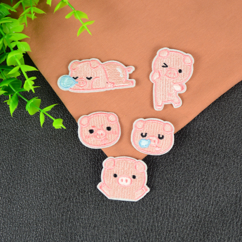 厂家直销可爱卡通动物服装辅料衣服装饰补丁贴 粉红色猪刺绣布贴