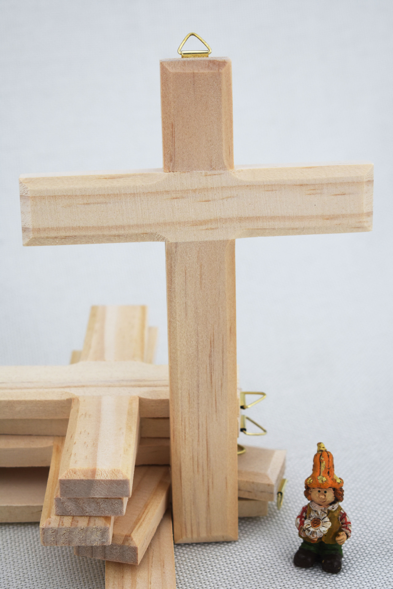 厂家直销 优质 十字架 挂件 实木十字架