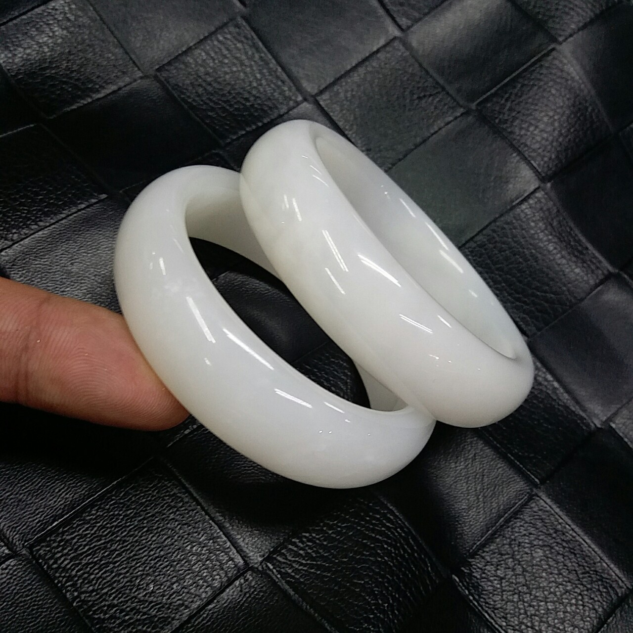 和田玉羊脂玉手镯青海料白玉手饰玉石手镯厂家带证书一件代发