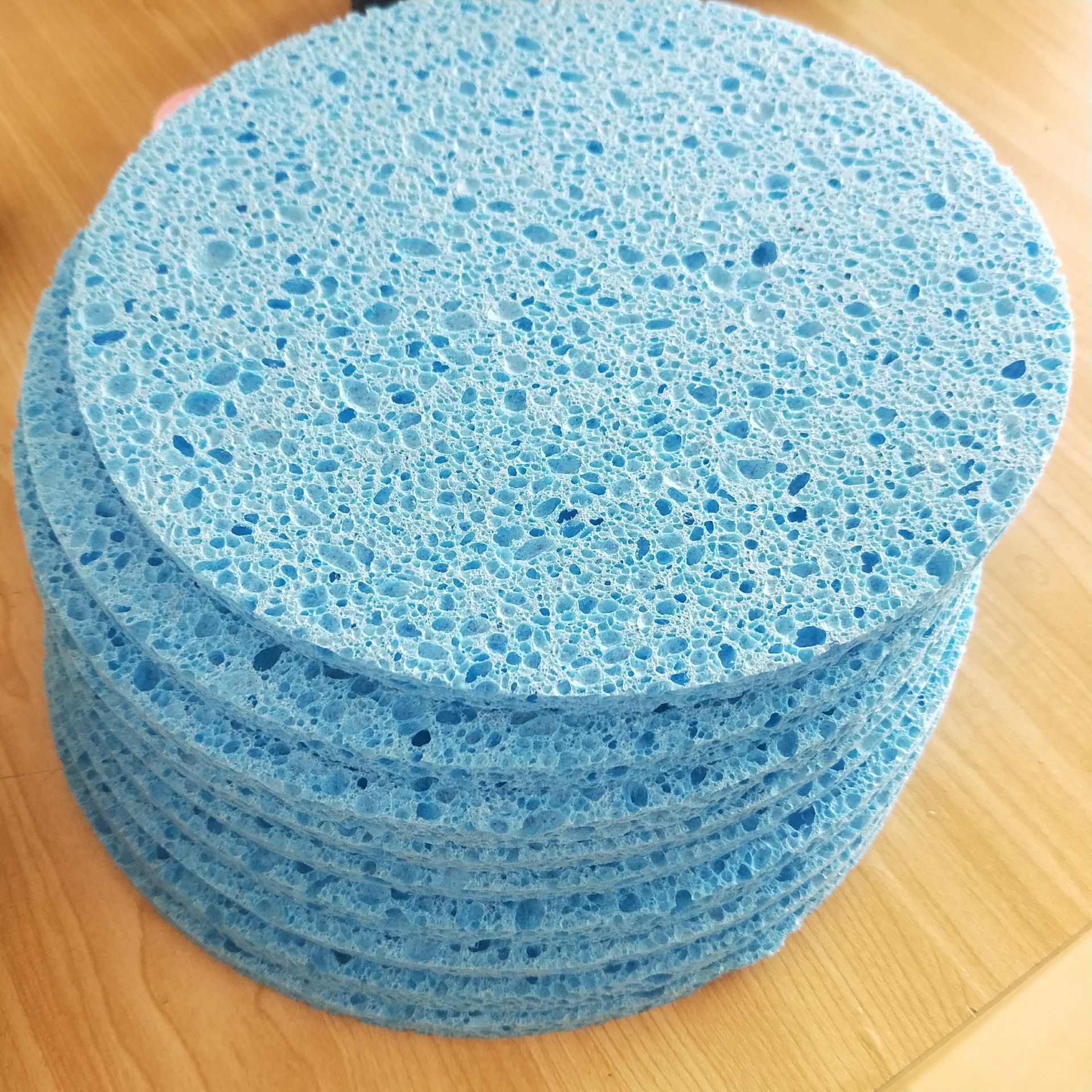 耐高温耐撕拉吸水气泡海绵 按摩仪用木浆棉 薄款圆形压缩起泡