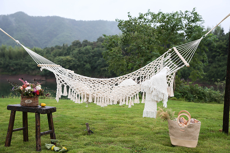 厂家直销ins风欧美风本白色手工流苏户外休闲棉绳网状花边吊床