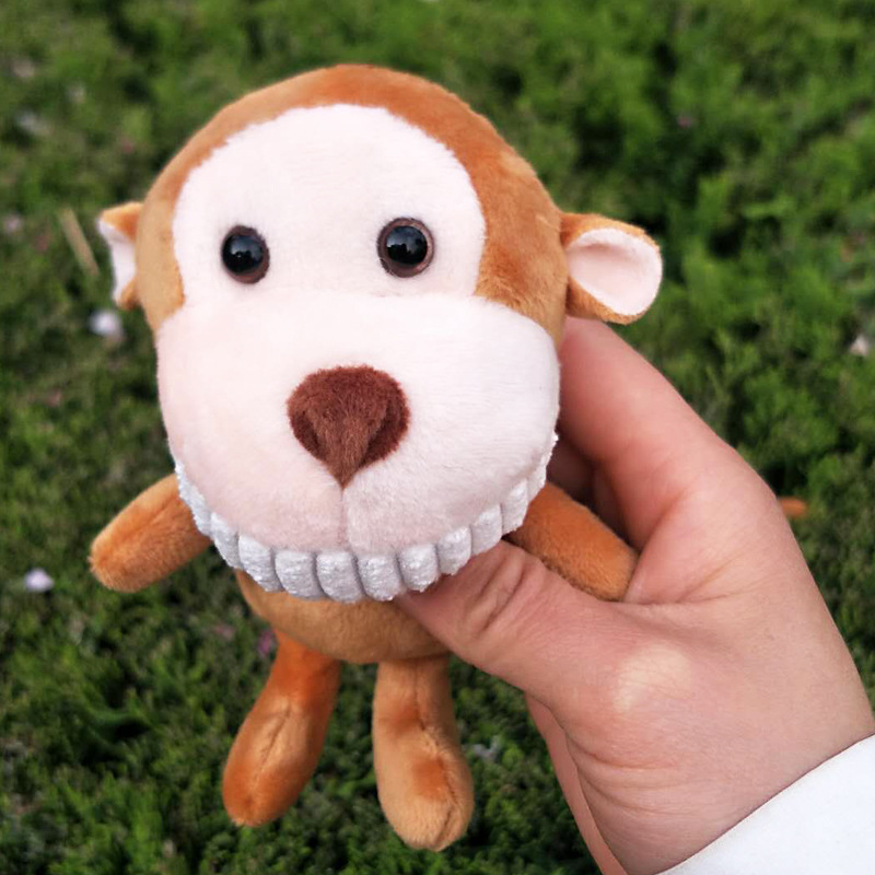 创意小猴子挂件呲牙猴子汽车钥匙扣大嘴巴猴背包挂饰情侣抓机礼批