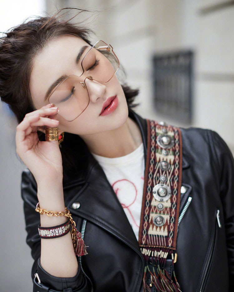 2019网红大框女士无框浅色墨镜平面一体景甜街拍大方形阳眼镜圆脸