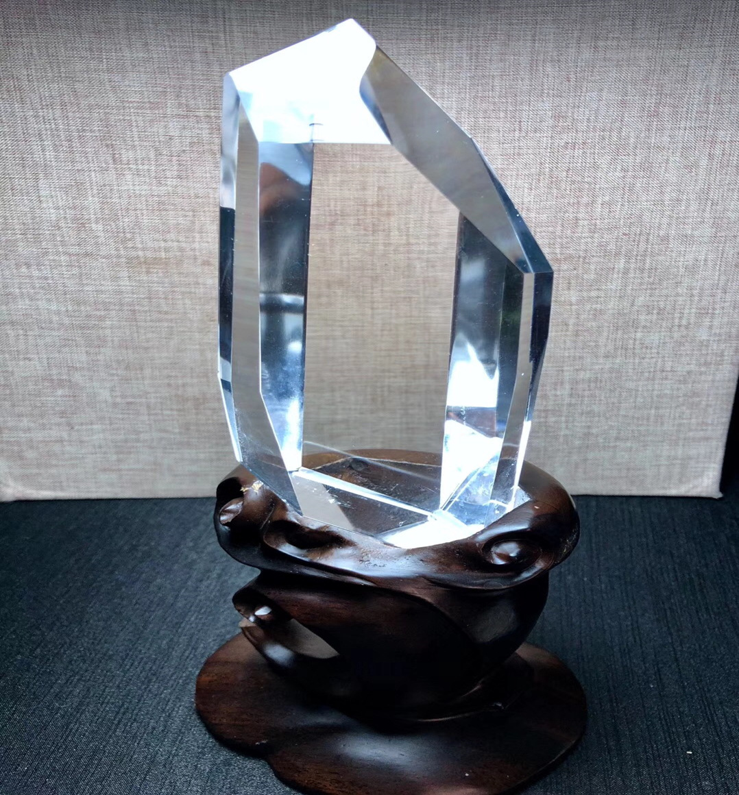 天然白水晶 晶柱矿标 原石水晶六棱柱白水晶柱随行摆件