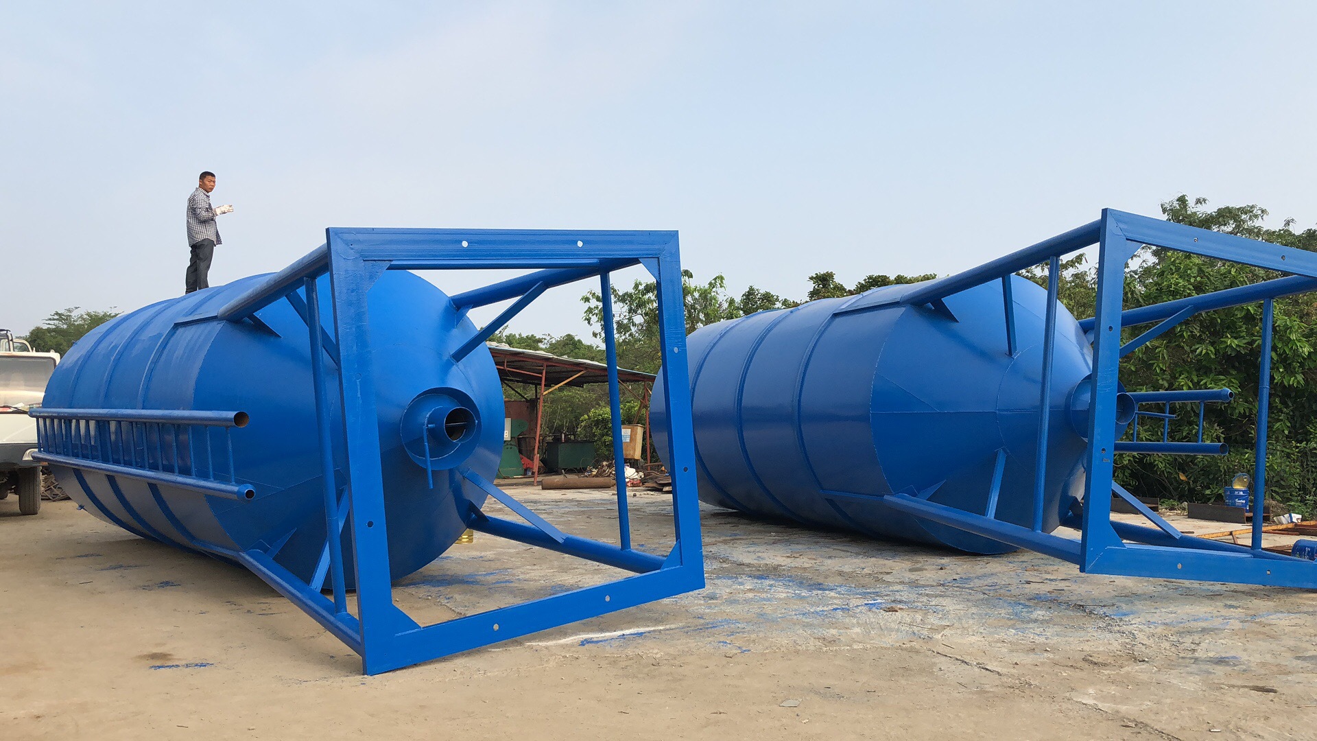 厂家定制100吨大型料仓散装粉煤灰储藏罐 工程建筑立式水泥罐