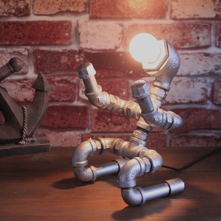 新款创意工业风水管机器人书灯卧室床头灯装饰学习台灯 礼品热销