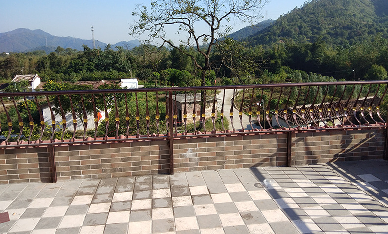 出口欧美厂家 自建房天台大肚护栏 别墅阳台防护栏 串珠弧形围栏