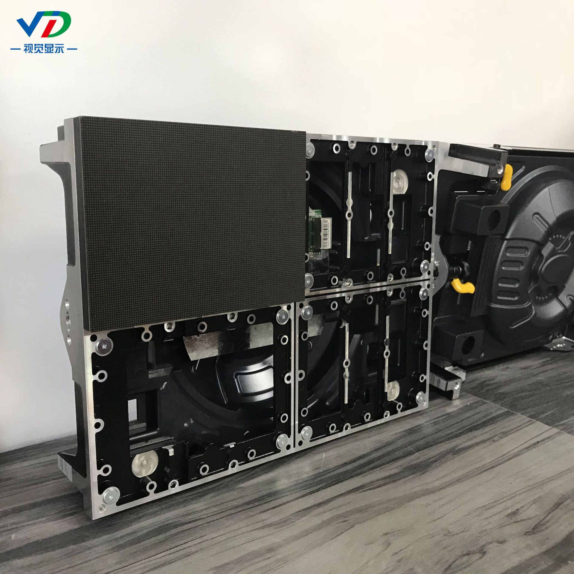 667小间距led显示屏400x300箱体商品描述是否跨境出口专供货源否是否