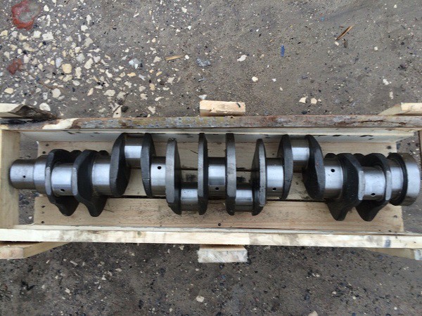 康明斯6ct曲轴3918986