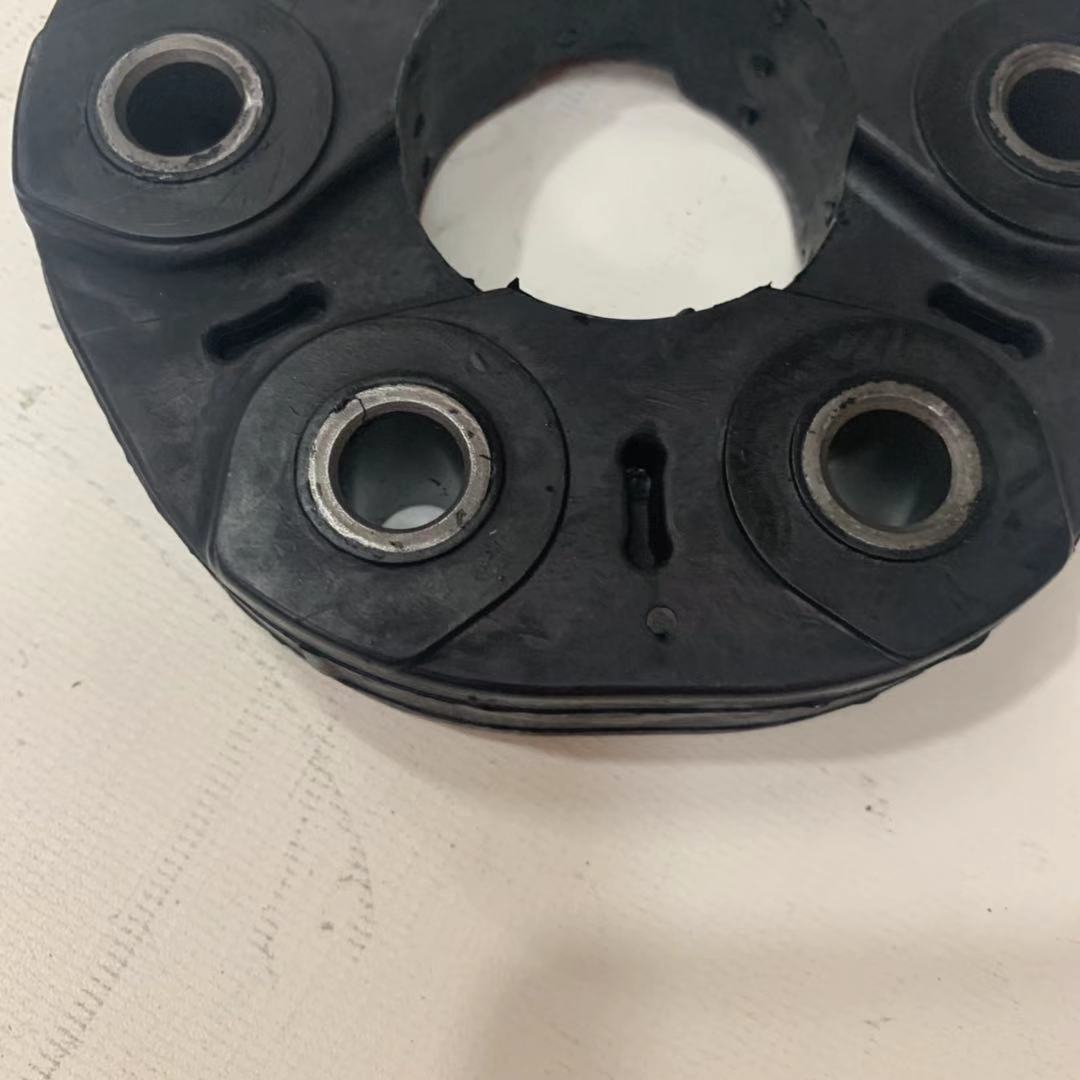 传动胶 传动轴吊胶 适用于宝马e46 e34 e39 26111229360