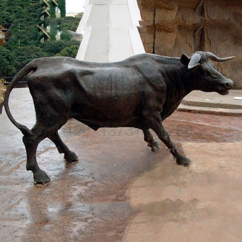 供应铜动物雕塑 水牛耕牛华尔街牛 多种造型定制室外景观铜动物