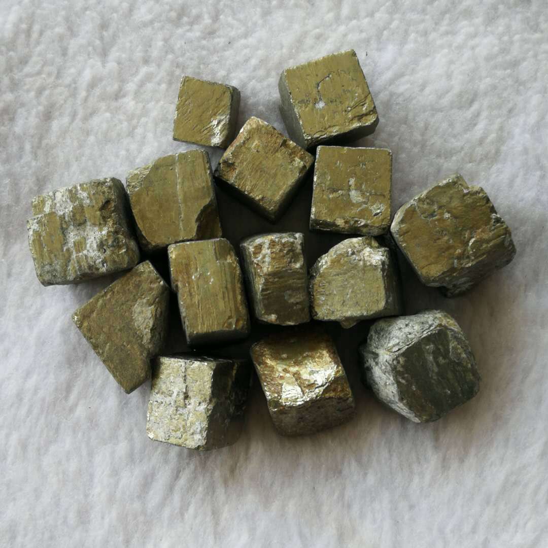 天然黄铁矿原石 天然黄铁矿矿标10-15mm100克 原石批发