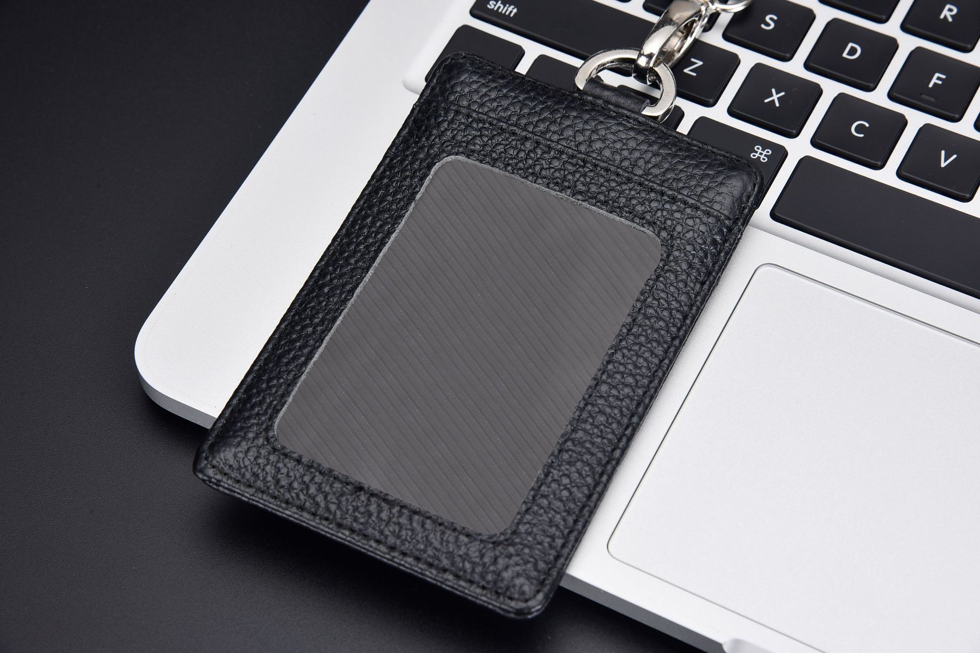 厂家直销工作证真皮卡套卡包厂牌头层牛皮 公交卡包学生校牌胸牌