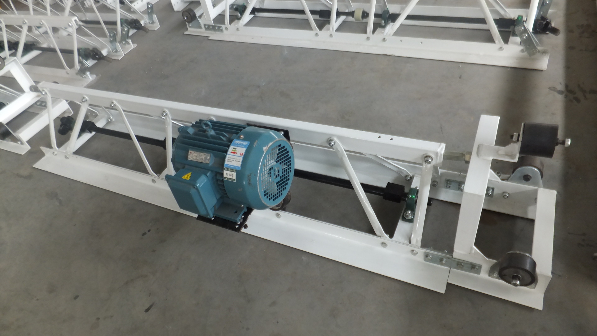 华驰直供振动梁 拼装式混凝土振动梁 振动梁厂家全国包邮